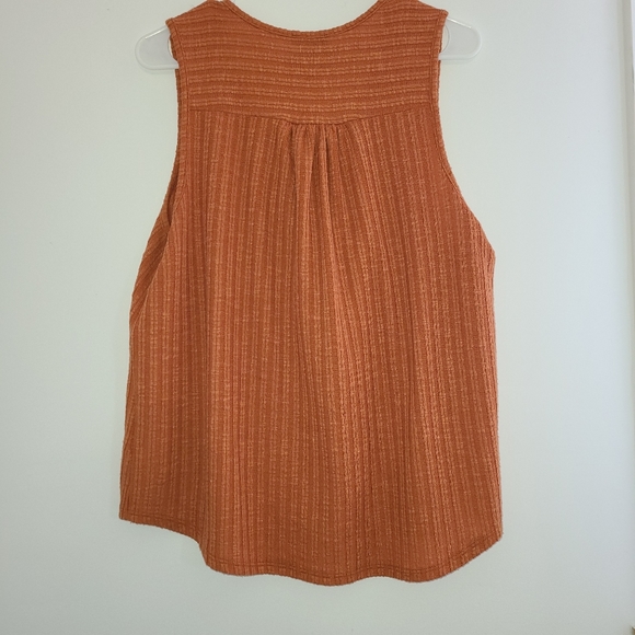 Orange tank top - Picture 3 of 3